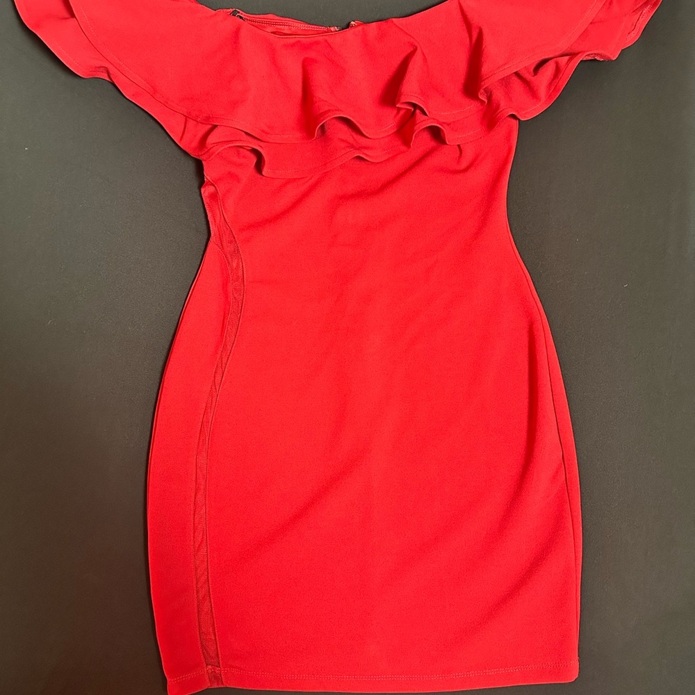 Chic Scarlet Off-Shoulder Mini Dress